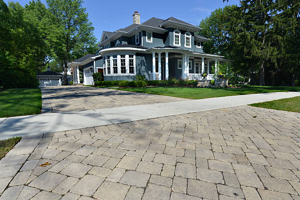 Trusted Paw Paw Lake, MI Driveway Pavers Experts